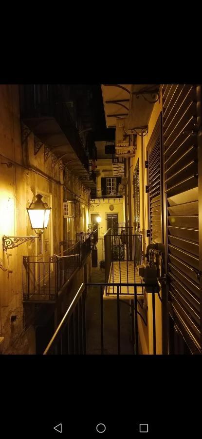 A Due Passi Appartament Hotel Palermo Exterior photo