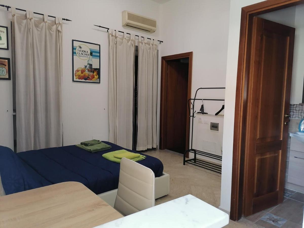A Due Passi Appartament Hotel Palermo Exterior photo