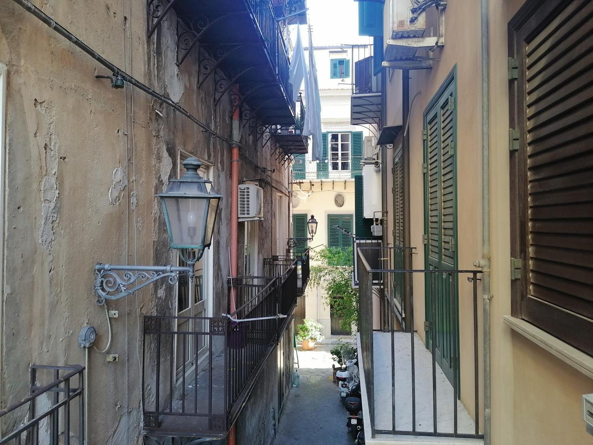 A Due Passi Appartament Hotel Palermo Room photo